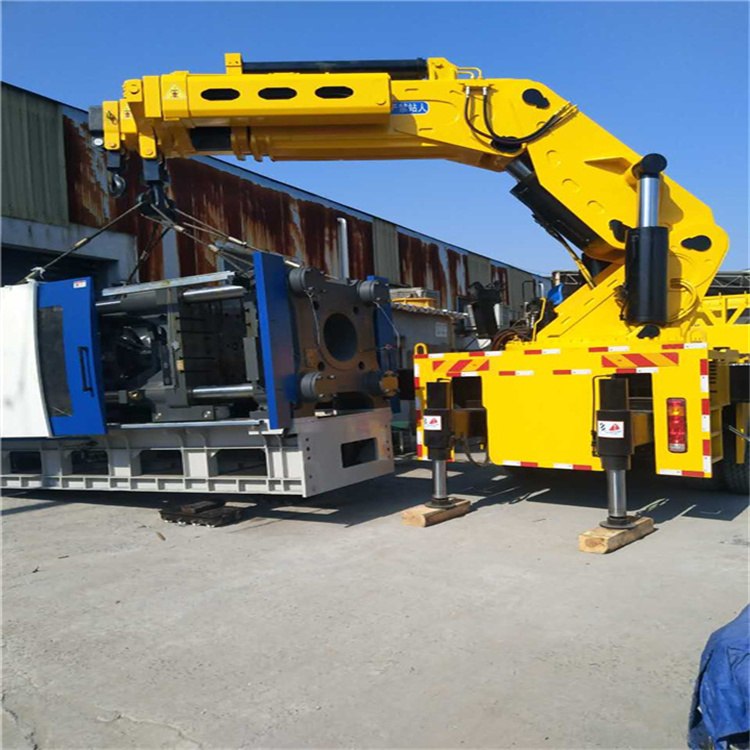 三河 大吨位折臂吊出租费用解析：一小时租赁多少钱