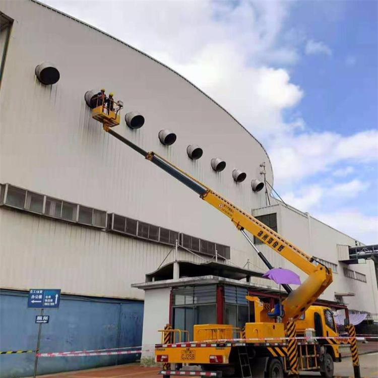 三河高空作业车出租服务：专业广告牌安装解决方案