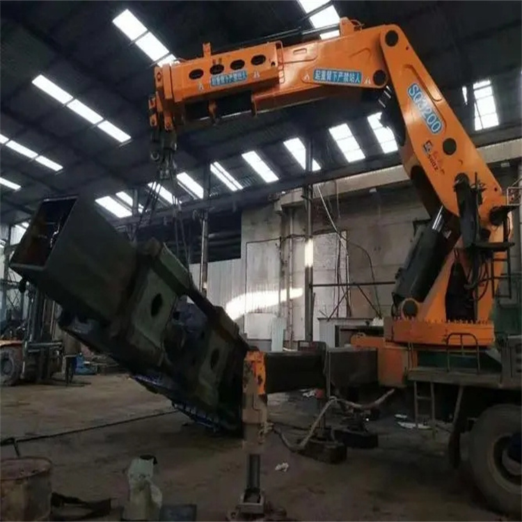 三河200吨折臂吊出租