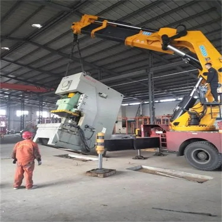 三河80吨折臂吊车出租附近电话